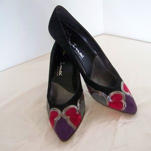 OH NINA SUEDE MIRISA PUMP BLACK RED & PURPLE